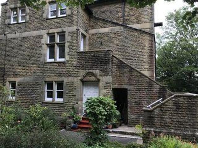 House for rent in Charlesworth, East Midlands