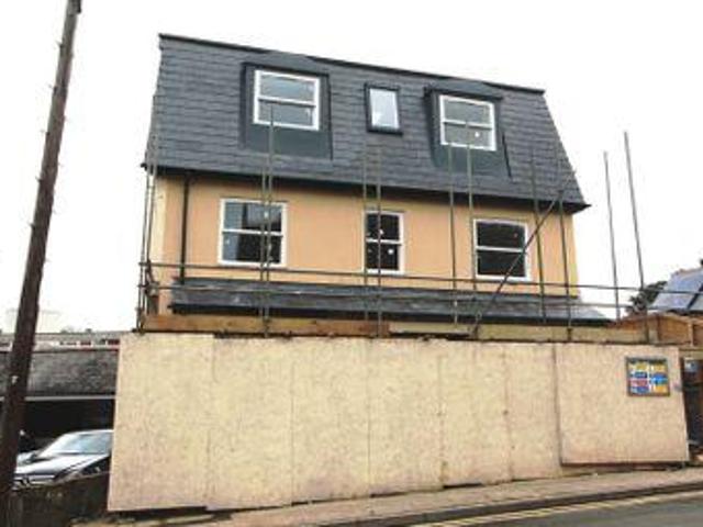 House for rent in Pouchen End, Hertfordshire