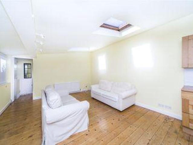 House for rent in Richmond Hill, Deepcut