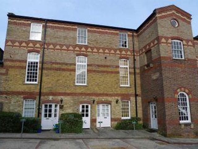 House for rent in Perryfields, West Sussex