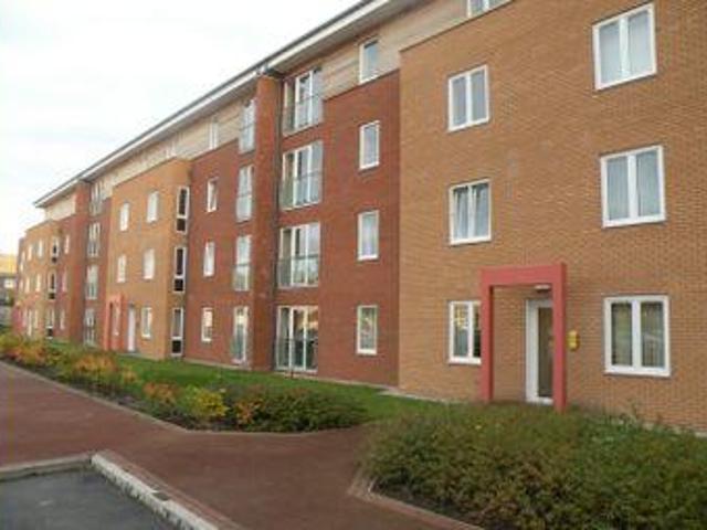 House for rent in Calderstones
