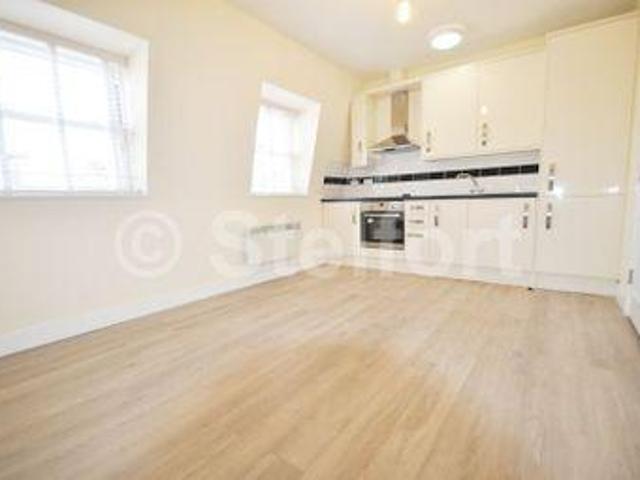 House for rent in Lyons, Greater London