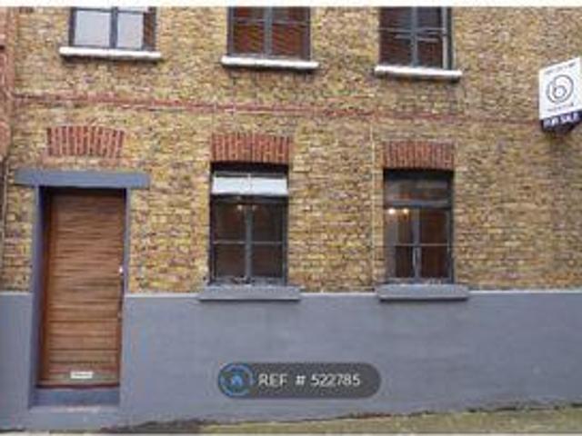 House for rent in Lyons, Greater London