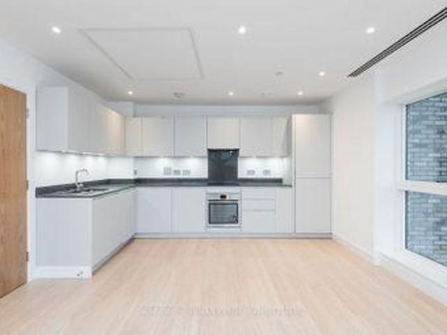 House for rent in Surrey