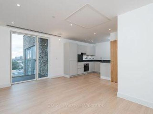House for rent in Surrey