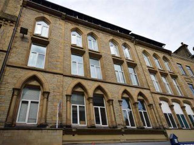 House for rent in Halifax, West Yorkshire
