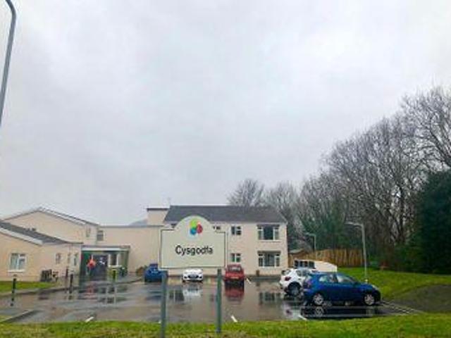 House for rent in Neath, Wales