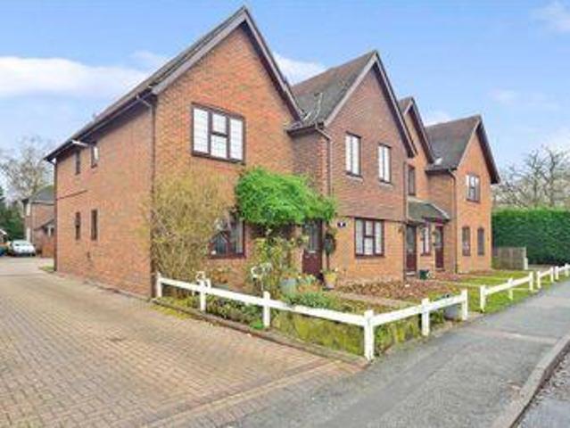 House for rent in Pachesham Park, Surrey