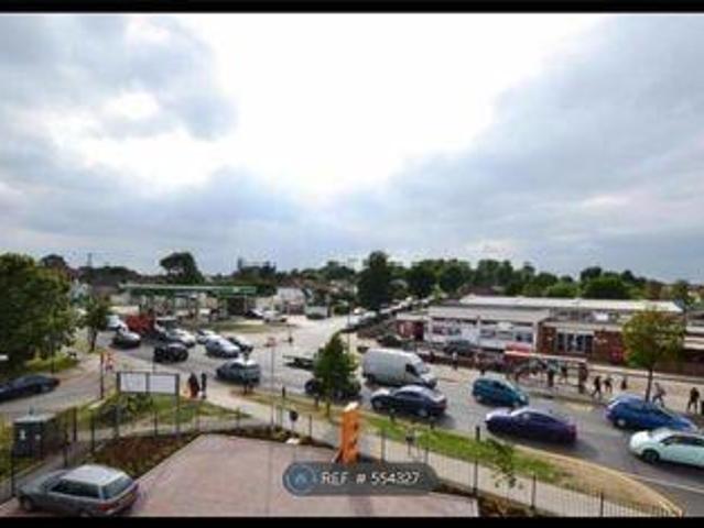 House for rent in Northolt, Greater London