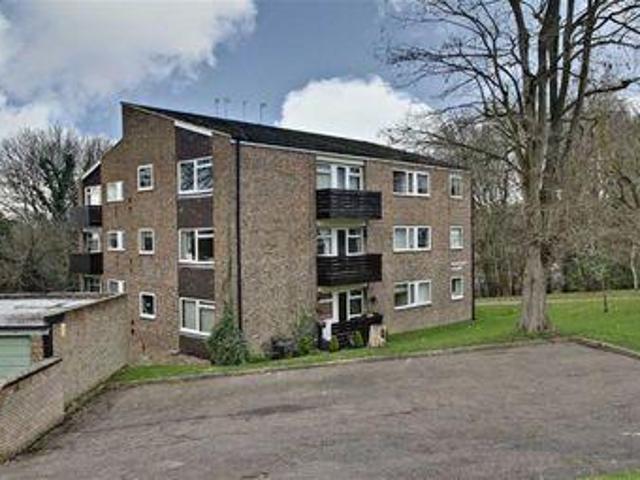 House for rent in Pouchen End, Hertfordshire