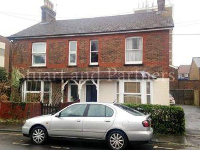 House for rent in Perryfields, West Sussex