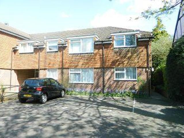 House for rent in Pachesham Park, Surrey