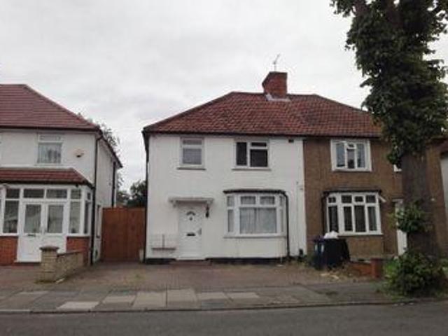 House for rent in Northolt, Greater London