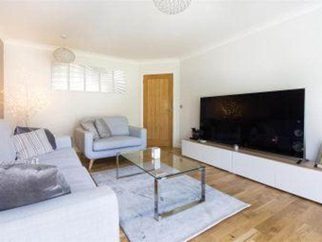 House for rent in Perryfields, West Sussex
