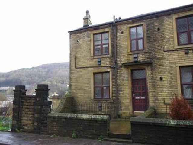 House for rent in Halifax, West Yorkshire