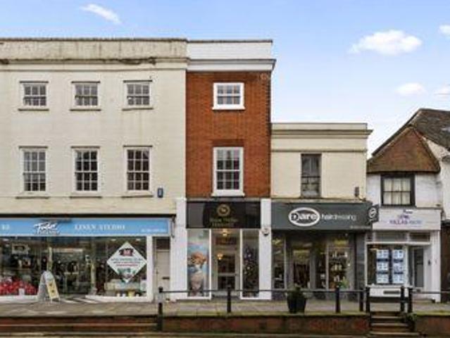 House for rent in Pachesham Park, Surrey