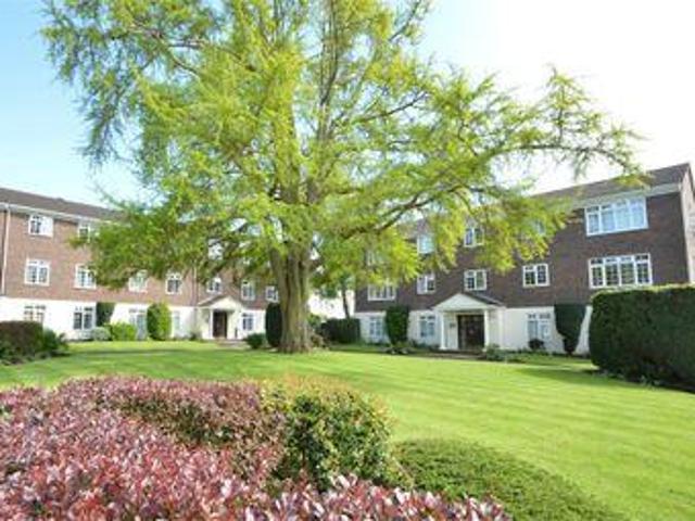 House for rent in Weybridge, Elmbridge