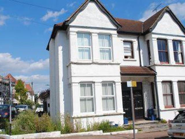 House for rent in Alton Barnes, Essex