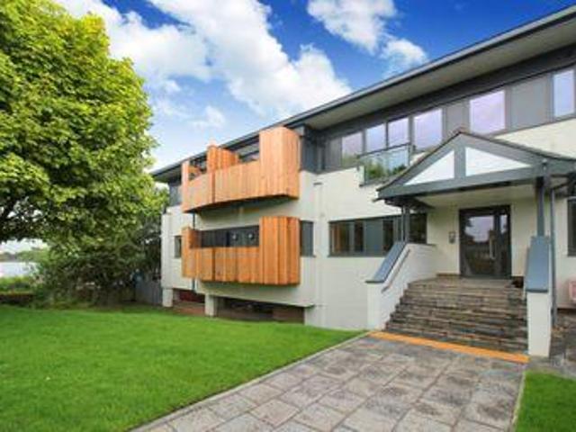 House for rent in Horsham, West Sussex