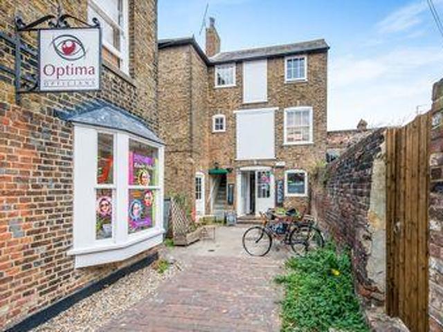 House for rent in Oad Street, Kent