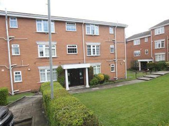 House for rent in Calderstones