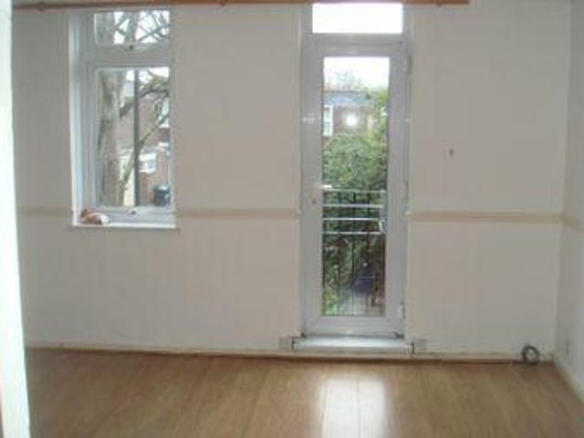 House for rent in Northolt, Greater London