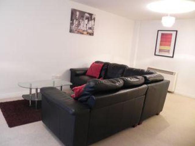 House for rent in Calderstones