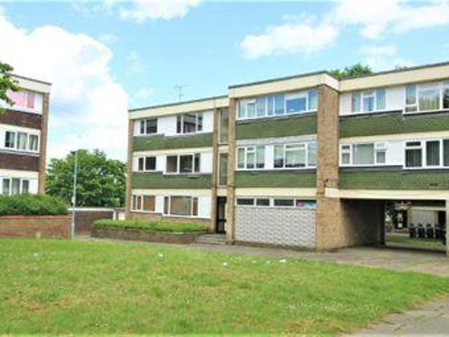 House for rent in Pouchen End, Hertfordshire