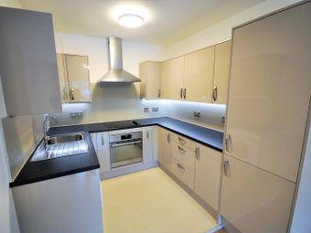 House for rent in Pouchen End, Hertfordshire