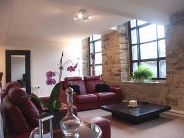 House for rent in Huddersfield, West Yorkshire