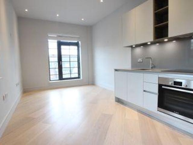 House for rent in Brentford End, Greater London