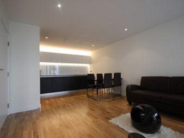 House for rent in Brentford End, Greater London