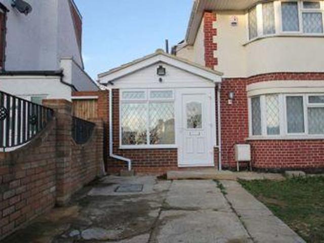 House for rent in Northolt, Greater London
