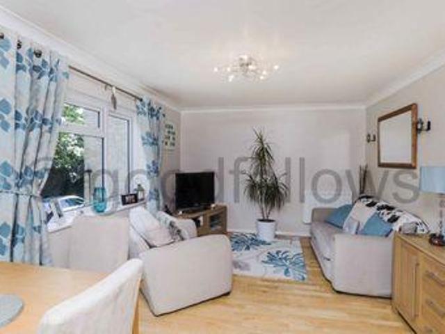 House for rent in Surrey
