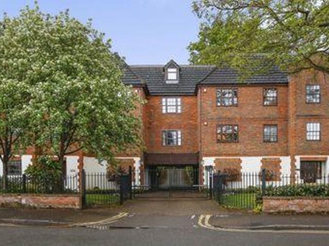 House for rent in Weybridge, Elmbridge