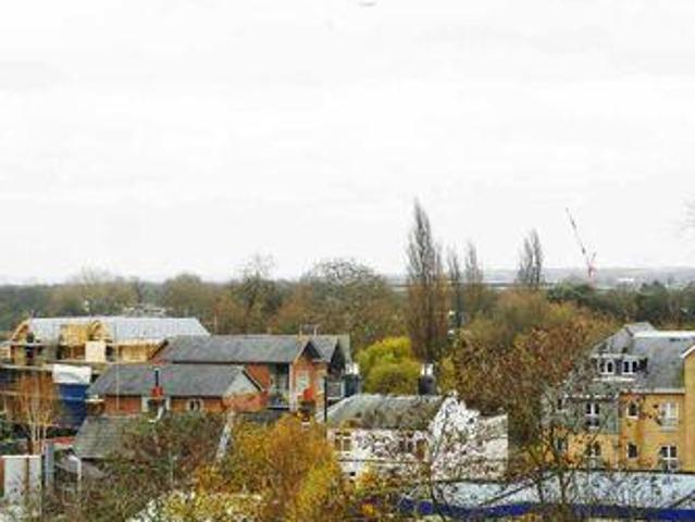 House for rent in Brentford End, Greater London
