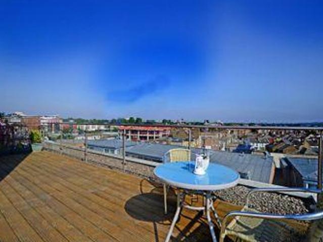 House for rent in Kingston Upon Thames, Greater London