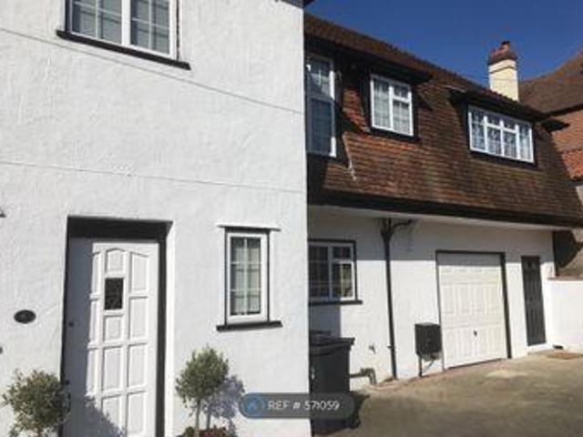 House for rent in Surrey