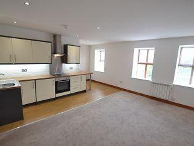 House for rent in High Peak, East Midlands
