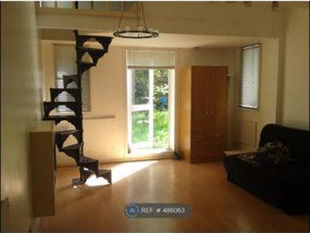 House for rent in Staines, Surrey