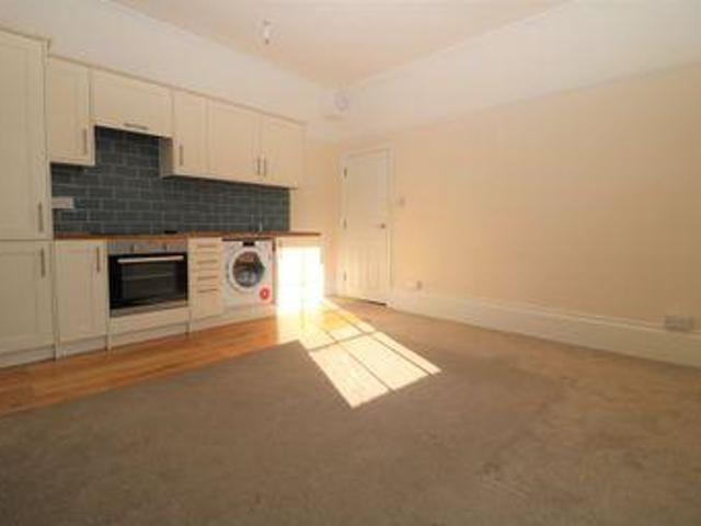 House for rent in Pachesham Park, Surrey