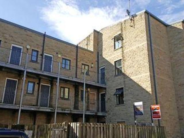 House for rent in Halifax, West Yorkshire