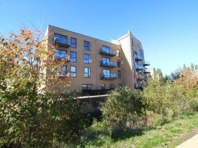 House for rent in Pouchen End, Hertfordshire