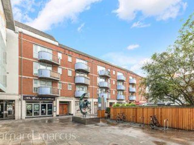 House for rent in Epsom, Surrey