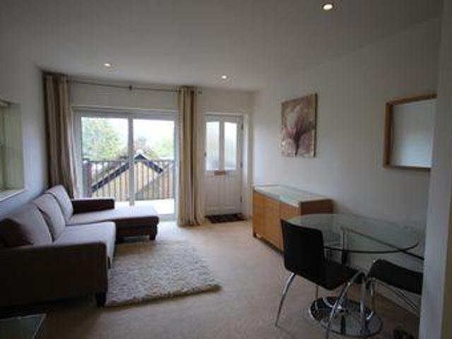 House for rent in Row Town, Surrey