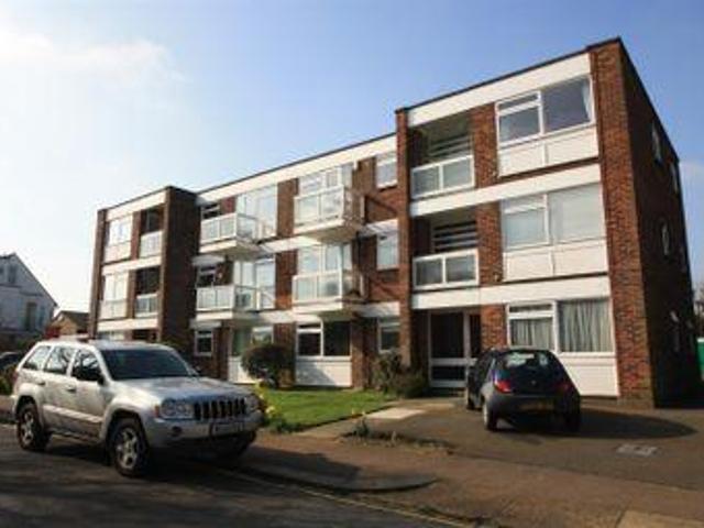 House for rent in Alton Barnes, Essex