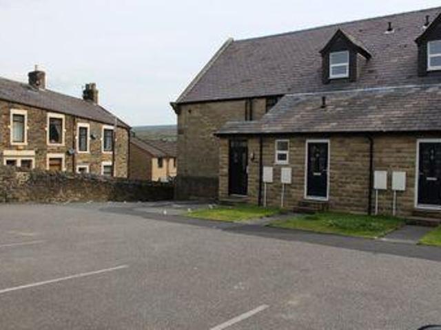 House for rent in Charlesworth, East Midlands