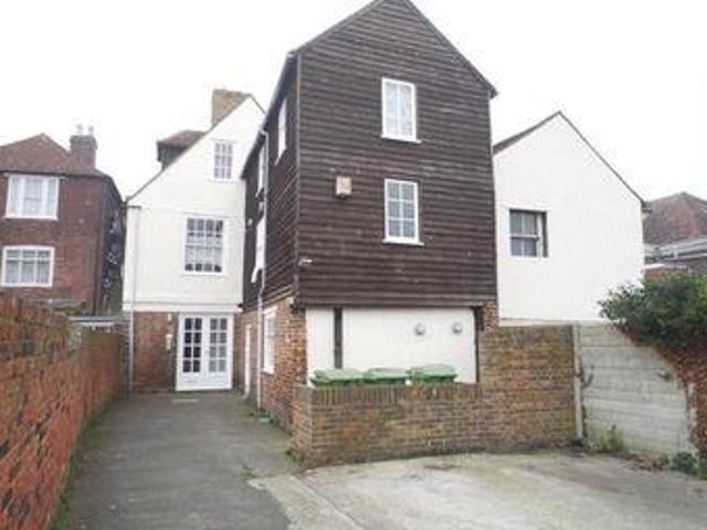 House for rent in Oad Street, Kent