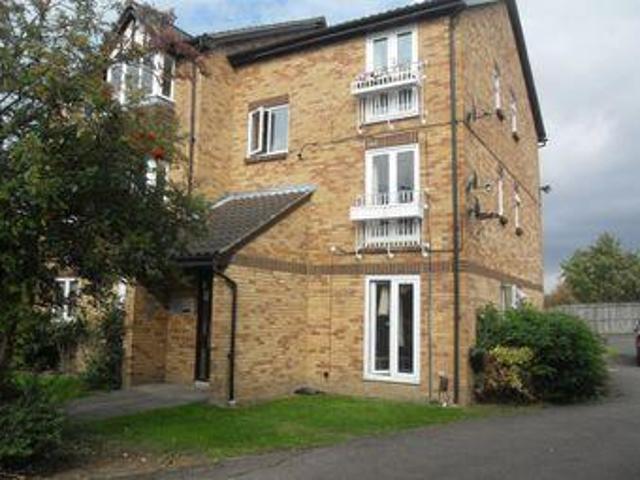 House for rent in Northolt, Greater London