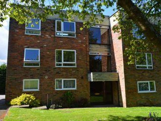 House for rent in Pouchen End, Hertfordshire